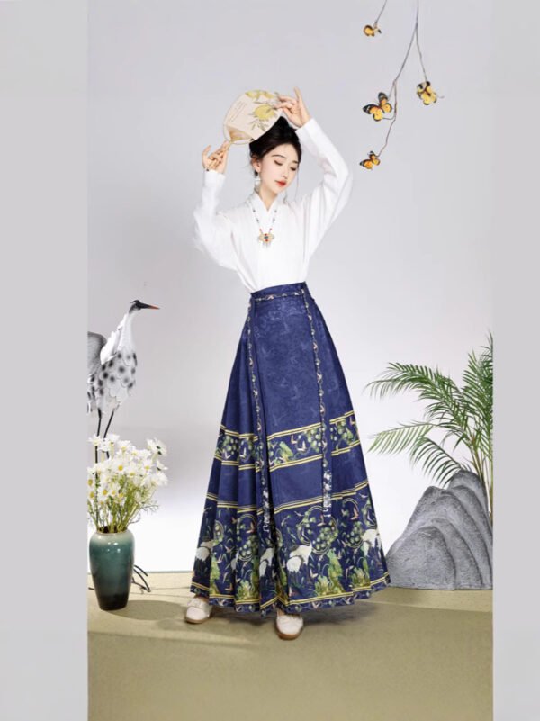 Women's Traditional Chinese Tang Suit Horse Face Skirt with Airplane Sleeve Top Daily Improved Collar for All Four Seasons